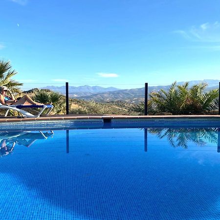Castle Tower Ground Floor Apartment In Rural Holiday Park 'Cezanne' Tolox Bagian luar foto