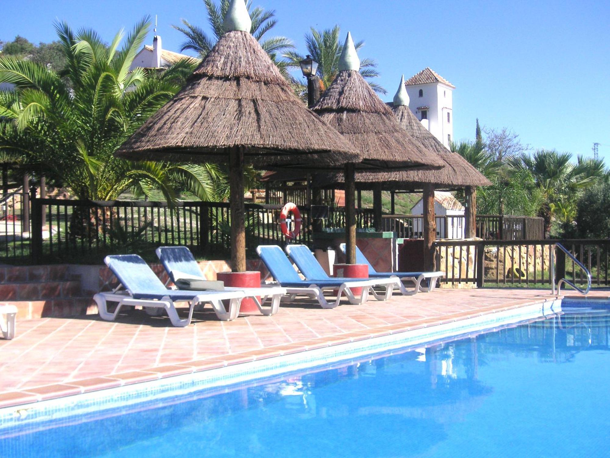 Castle Tower Ground Floor Apartment In Rural Holiday Park 'Cezanne' Tolox Bagian luar foto