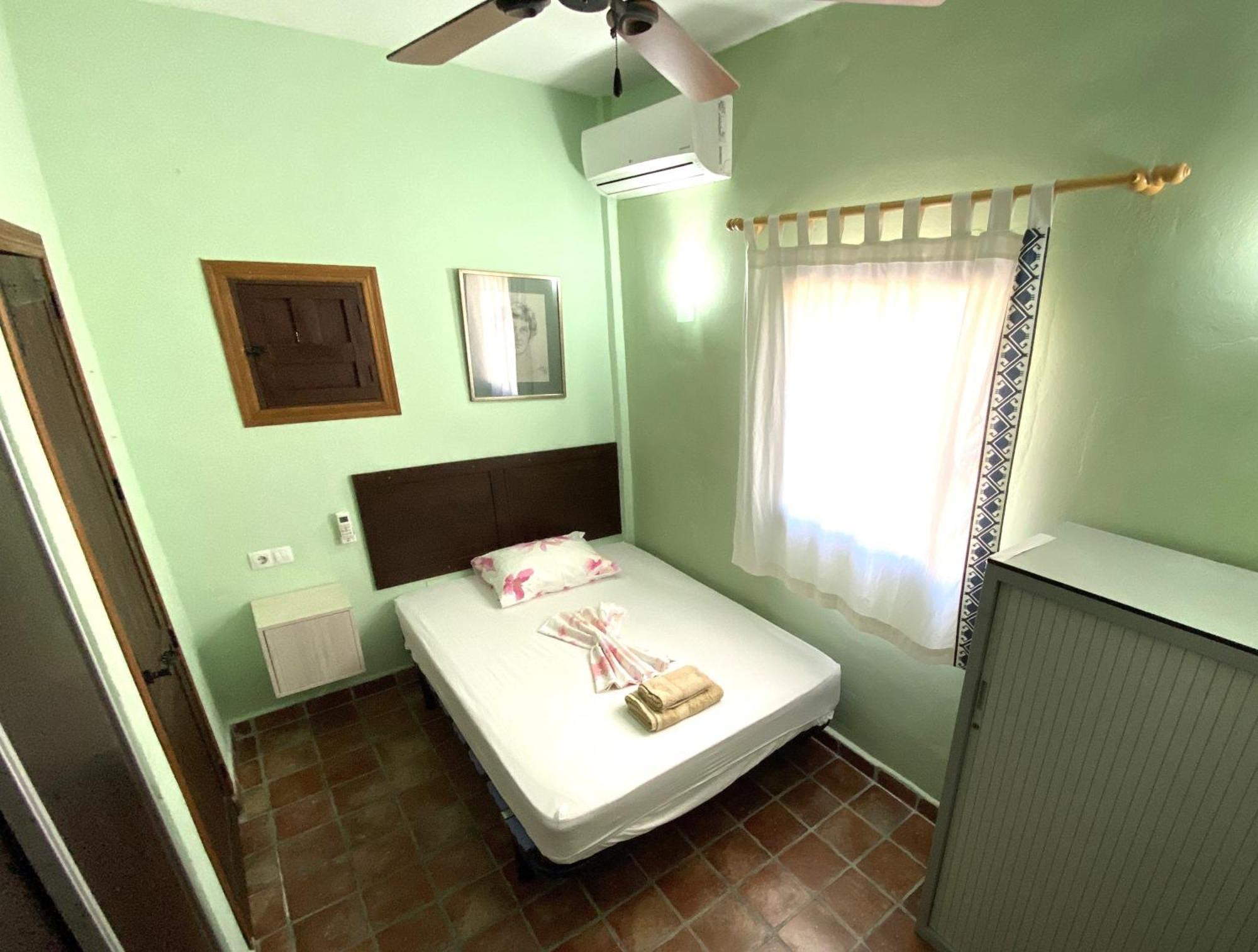 Castle Tower Ground Floor Apartment In Rural Holiday Park 'Cezanne' Tolox Bagian luar foto